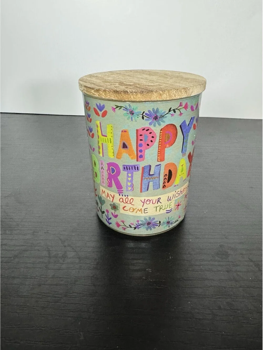 Natural Life Happy Birthday Candle Floral Happy Scent Hidden crystals